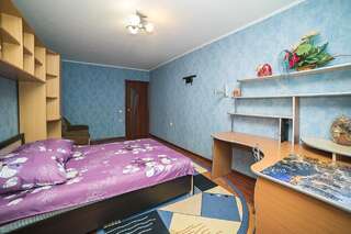 Апарт-отели Уютная комната возле метро Минск Двухместный номер с 1 кроватью-6